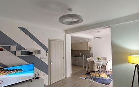 Lili'S Apartment